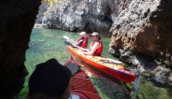 kayak sicilia - escursione eolie