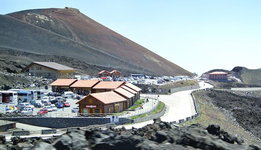 catania etna - visitare l'etna in auto